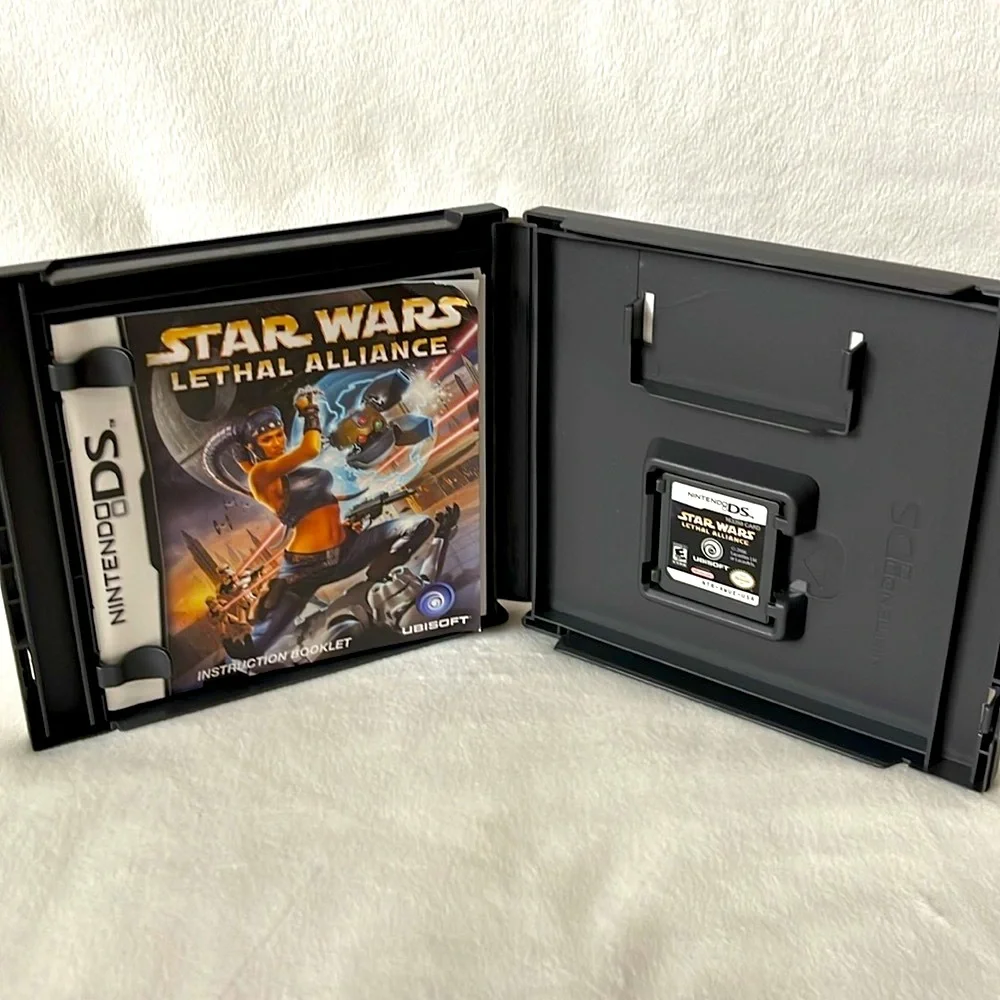 Nintendo DS Star Wars Lethal Alliance Video Game Complete w/Case & Manual